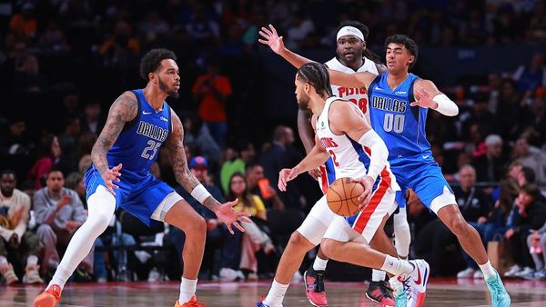 Pistons Triumph Over Mavericks in Mexico City