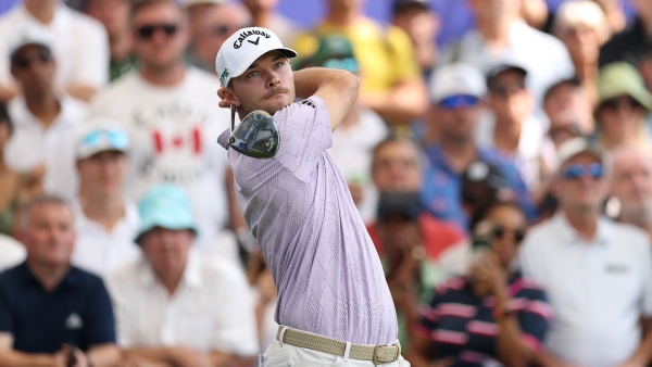 DP World Tour Championship 2025 Nicolai Hojgaard Seizes Three-Shot Lead at Halfway Stage