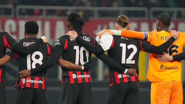 Leao Highlights Team Spirit for Serie A Success