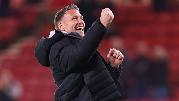 Rob Edwards in Talks with Wolves