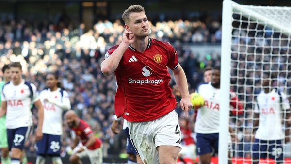 De Ligt Secures Draw for Manchester United