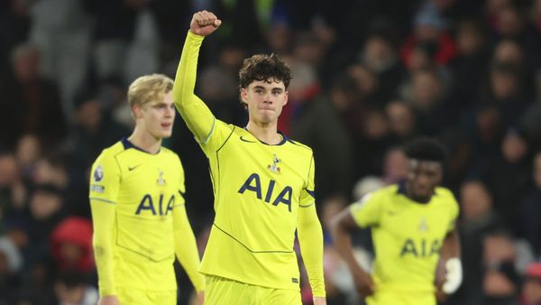 Archie Gray seals Spurs win at Palace