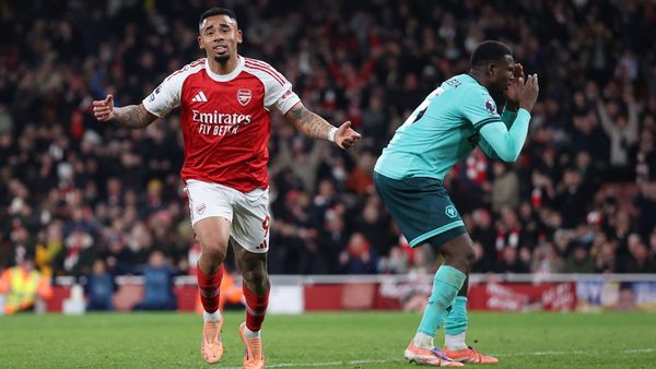 Arsenal Beats Wolves with Own Goals