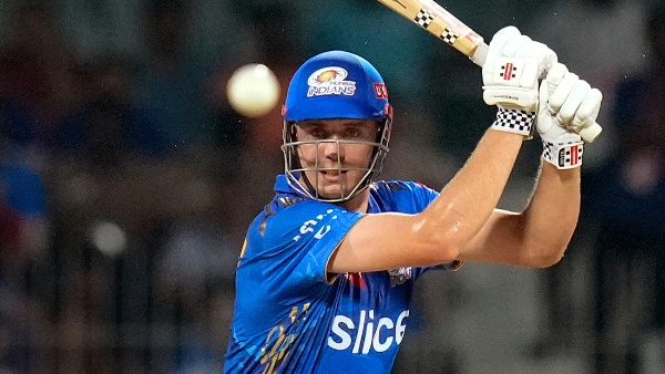 Why did Mumbai Indians bid for Cameron Green despite just 2 75 crore Purse in IPL 2026 Auction