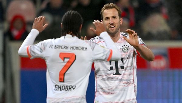 Kane 100th Bundesliga goal involvement as Bayern win
