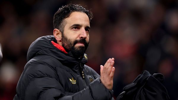 Man Utd to switch formation, Amorim says