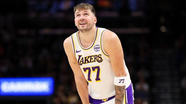 NBA: Doncic leaves early with leg contusion NBA: Doncic leaves early with leg contusion