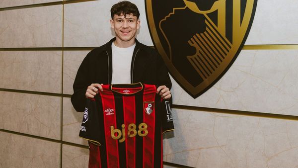 Bournemouth sign Alex Toth from Ferencvaros