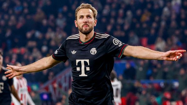 Bayern Beat PSV as Kane Nets Late Winner Bayern Beat PSV as Kane Nets Late Winner