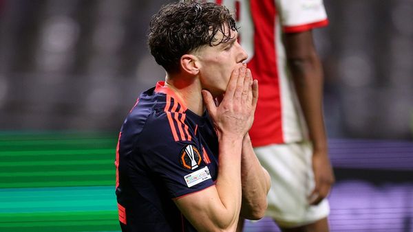 Braga beat Forest as Yates own goal costs top eight bid