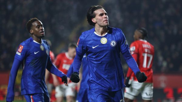 Chelsea thump Charlton 5-1 in Rosenior bow