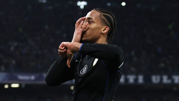 Chelsea stun Napoli as Joao Pedro shines