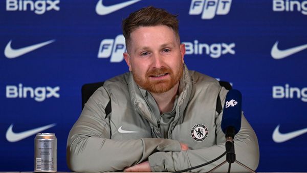 Chelsea interim coach McFarlane eyes City