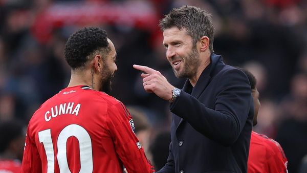 Cunha backs Carrick to lead United to victory