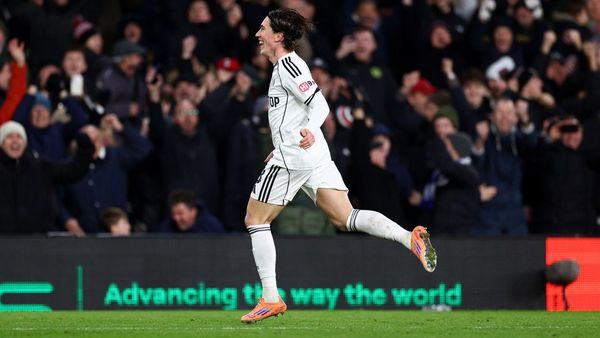 Wilson's late free-kick seals Fulham win