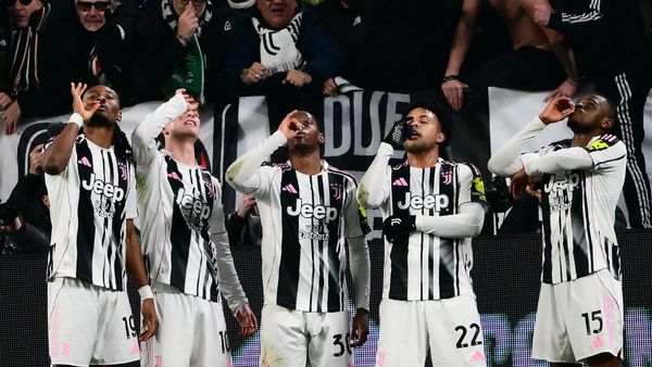 Juventus 3-0 Napoli: Conte Returns
