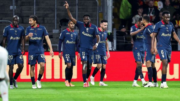 Lens Lead Focuses on Toulouse