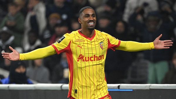 Lens beat Toulouse to extend Ligue 1 lead