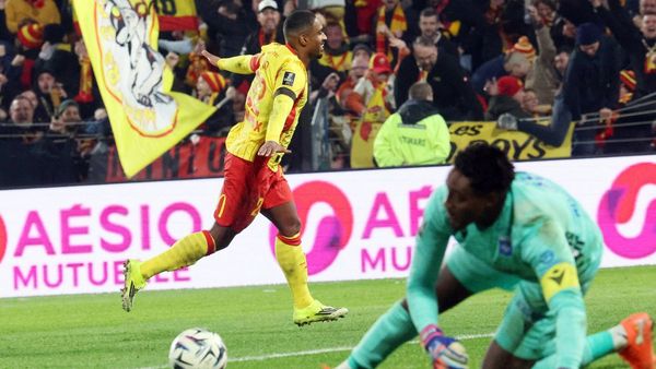 Lens eye PSG title chase at Le Havre
