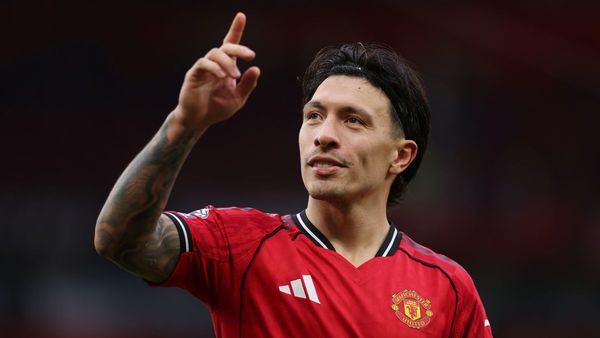 Martinez hits back at Butt and Scholes