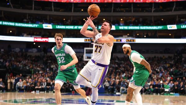 Doncic 33 as Lakers rally Dallas