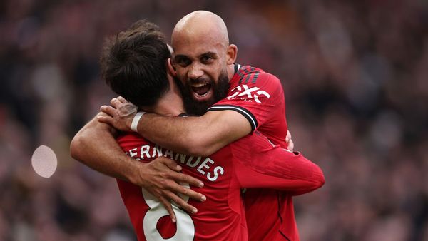 Manchester United beat City as Carrick returns