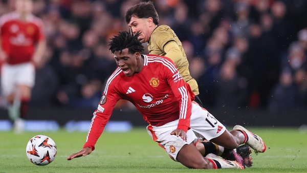 How long will Patrick Dorgu be out for Manchester United