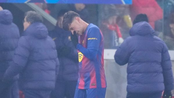 Pedri hamstring injury concerns for Flick