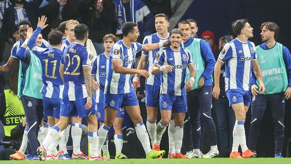 Porto 3-1 Rangers: Rangers bow out