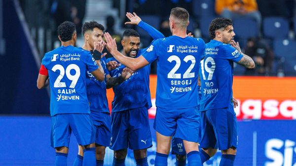 Al-Hilal extend lead with 3-0 win