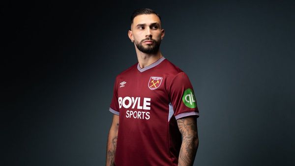 Castellanos signs for West Ham Castellanos signs for West Ham