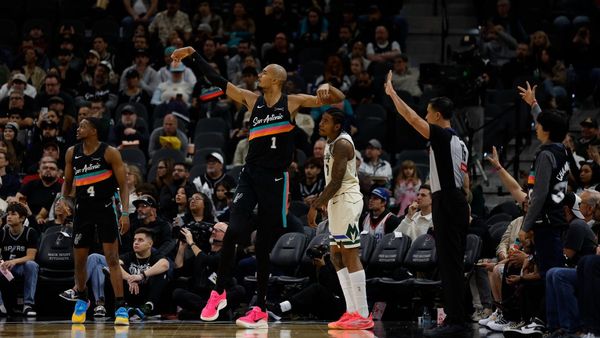 Wembanyama Leads Spurs Past Bucks