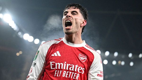 Arsenal reach EFL Cup final