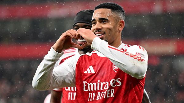 Arsenal routs Wigan 4-0 to reach fifth round