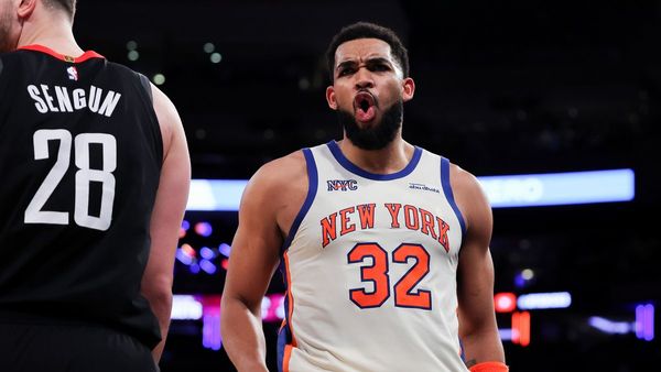 Towns leads Knicks comeback