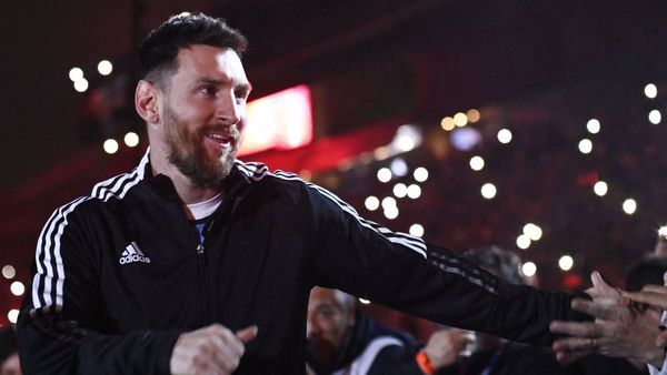 Messi May Return to Newells on 2027 Loan