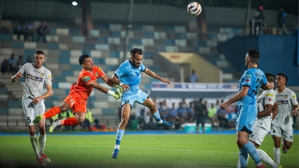 ISL 2025-26 Mumbai City start off with narrow Victory over Chennaiyin FC ISL 2025-26 Mumbai City start off with narrow Victory over Chennaiyin FC