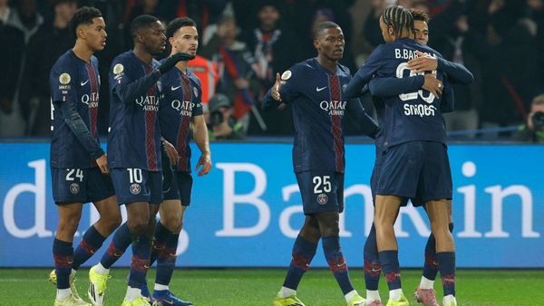 PSG beat Marseille 5-0 as Dembele shines