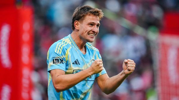 Union defeat Defence Force 5-0 as Damiani shines