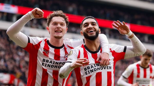 PSV extend 17-point lead with 3-0 Feyenoord win