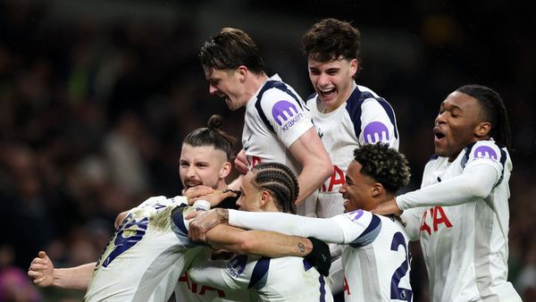 Solanke Unity at Tottenham comeback