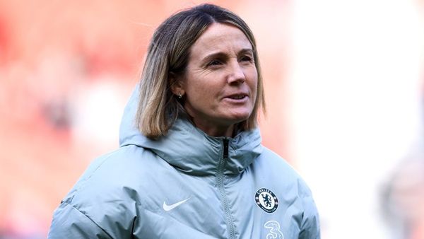 Bompastor signs Chelsea deal to 2030