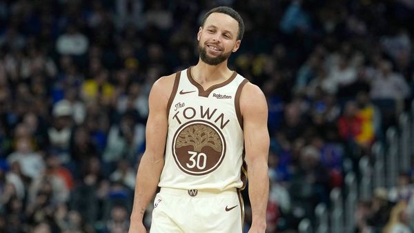 Curry Knee MRI Clears Structure, Out