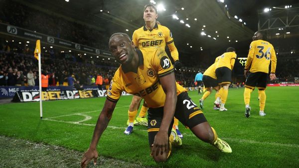 Wolves beat Villa 2-0 in derby