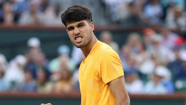 Djokovic battles through as Alcaraz starts flawlessly at Indian Wells Djokovic battles through as Alcaraz starts flawlessly at Indian Wells
