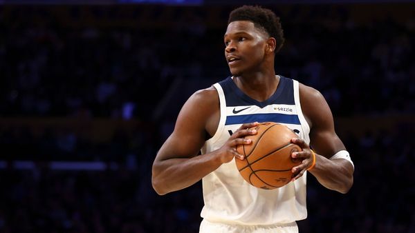 Edwards shines in return game