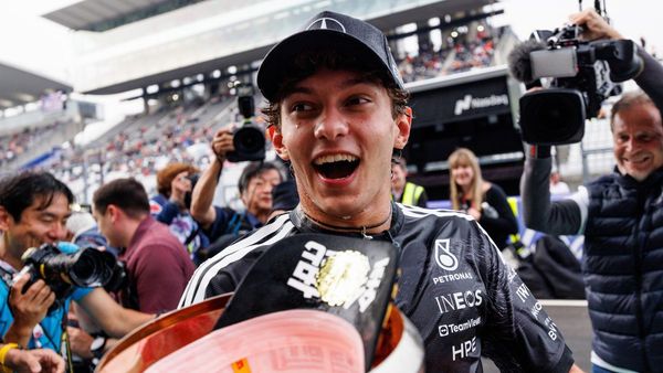 Antonelli Shielded by Mercedes from Title Talk Antonelli Shielded by Mercedes from Title Talk