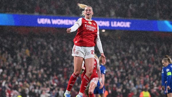 Arsenal hold lead vs Chelsea in WCL