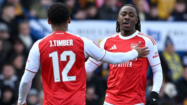 Arsenal chase all silverware with Eze lead