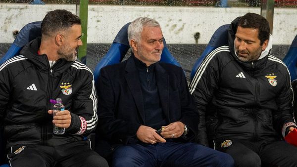 Benfica Porto Title Race: Mourinho Vows